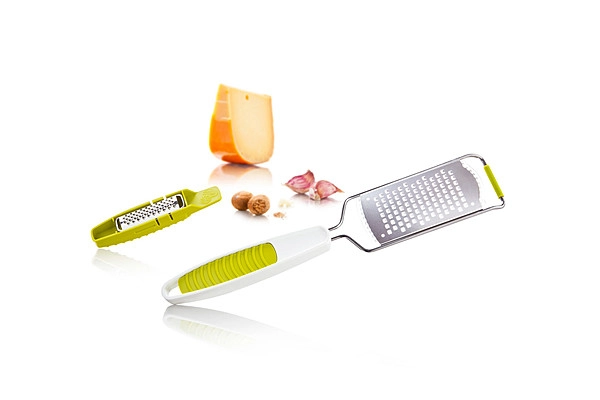 TOMORROWS KITCHEN NUTMEG GRATER