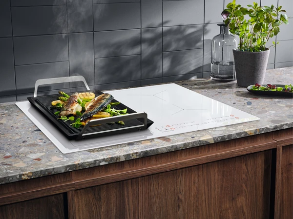 ELECTROLUX EIV63440BW