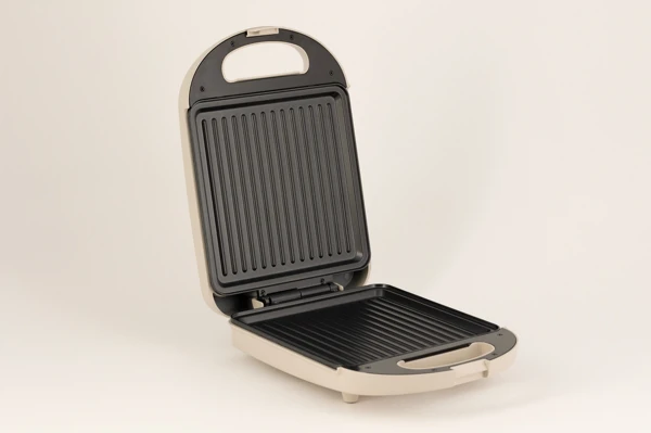 Toster TS-1504S, snaga 1500W - slika A